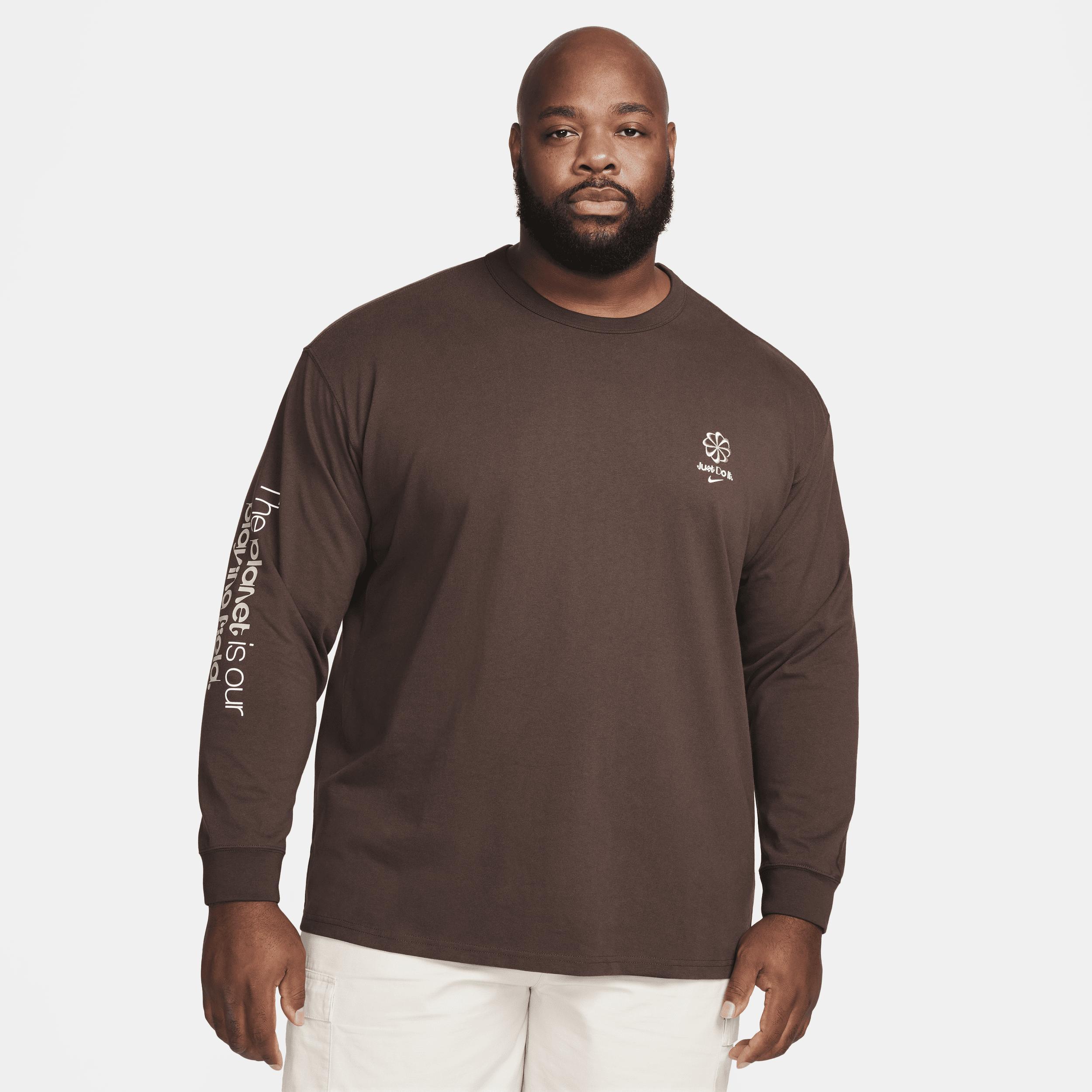 Men's Nike Sportswear Long-Sleeve Max90 T-Shirt Product Image