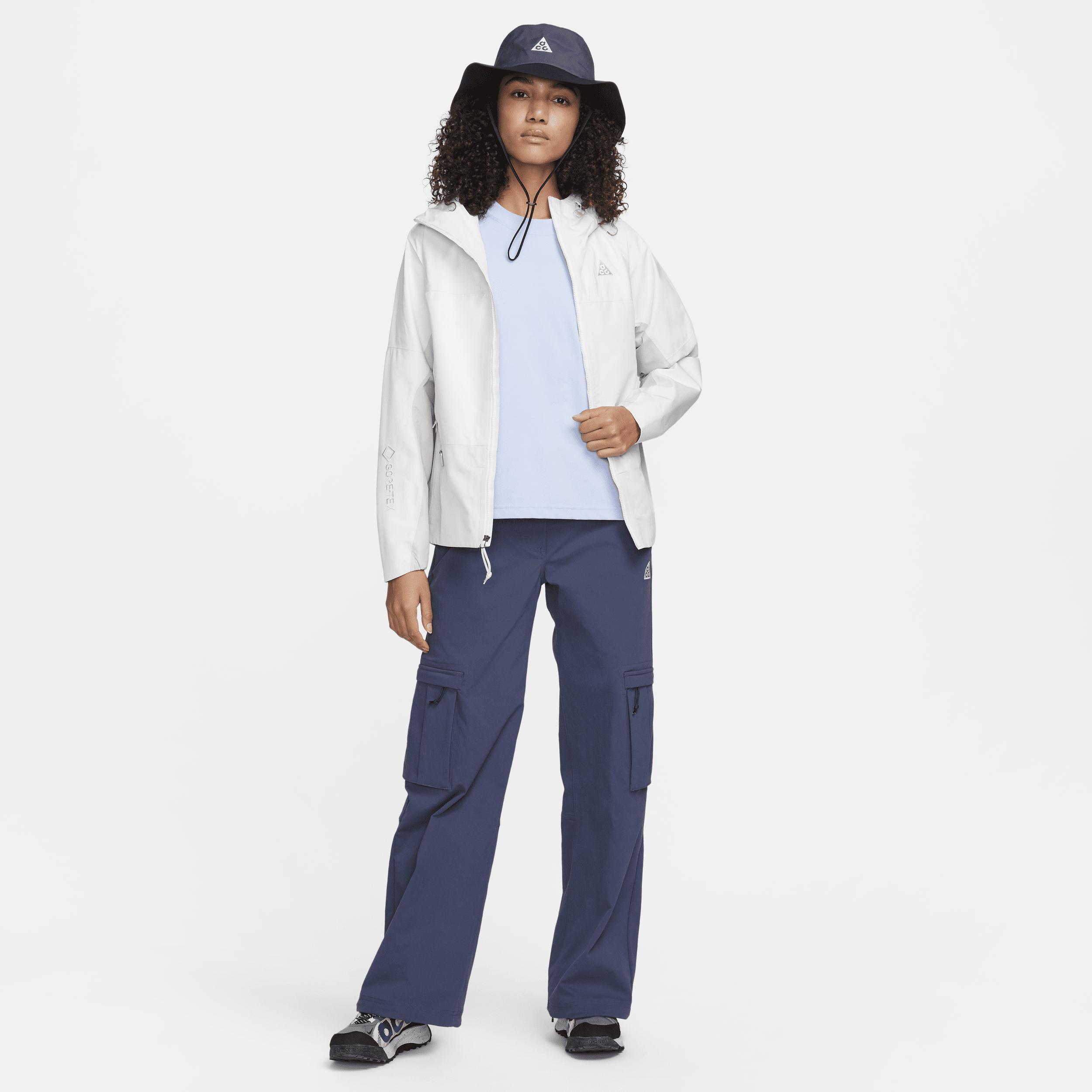 Women's Nike ACG "Smith Summit" Cargo Pants Product Image