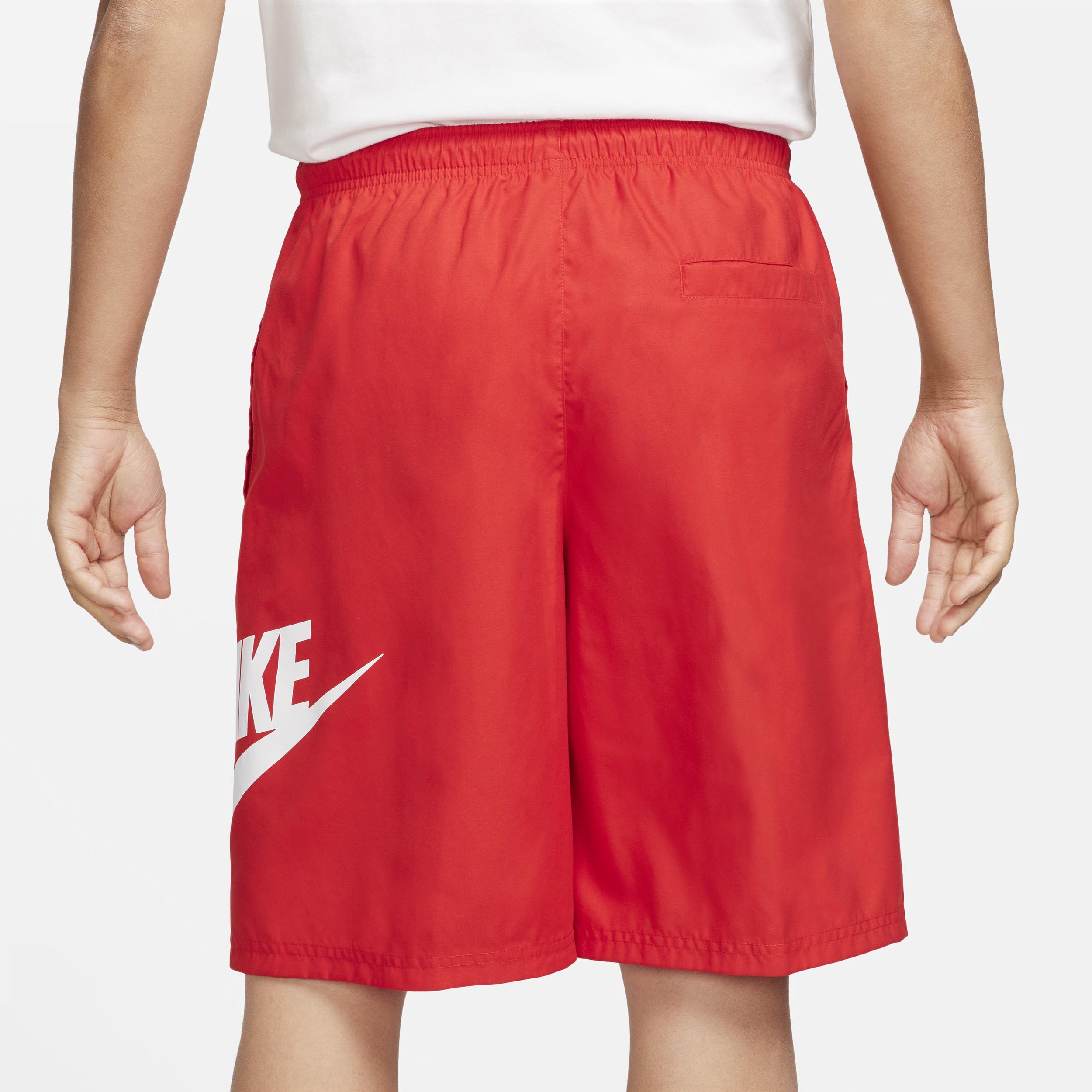 Nike Men's Club Woven Shorts Product Image