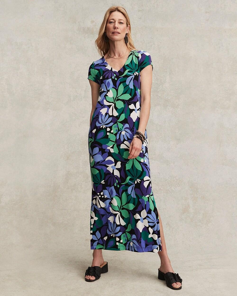 Women's Travelers Floral V-Neck Maxi Dress Product Image