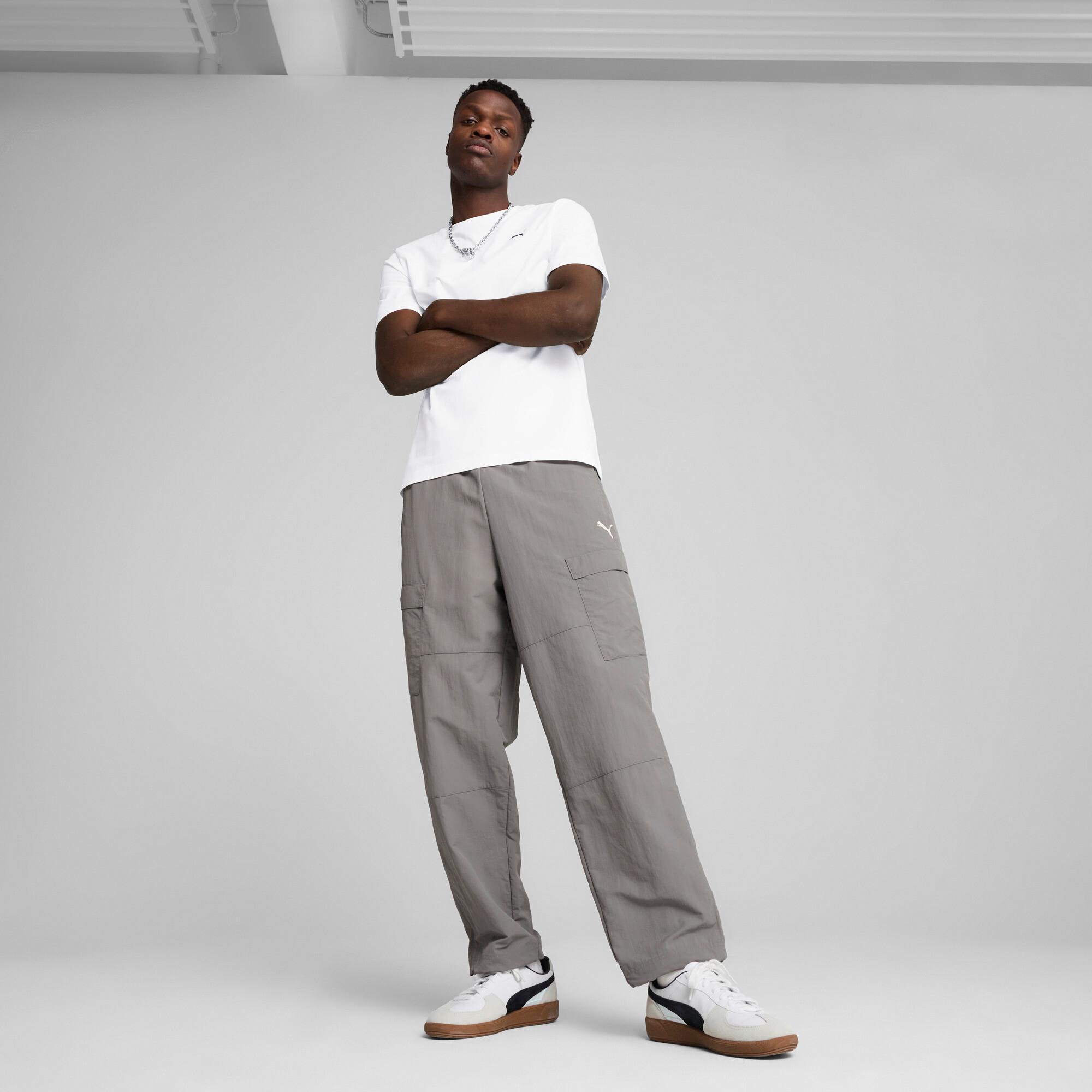 PUMA WARDROBE ESSENTIALS Men's Relaxed Cargo Pants in Grey Product Image