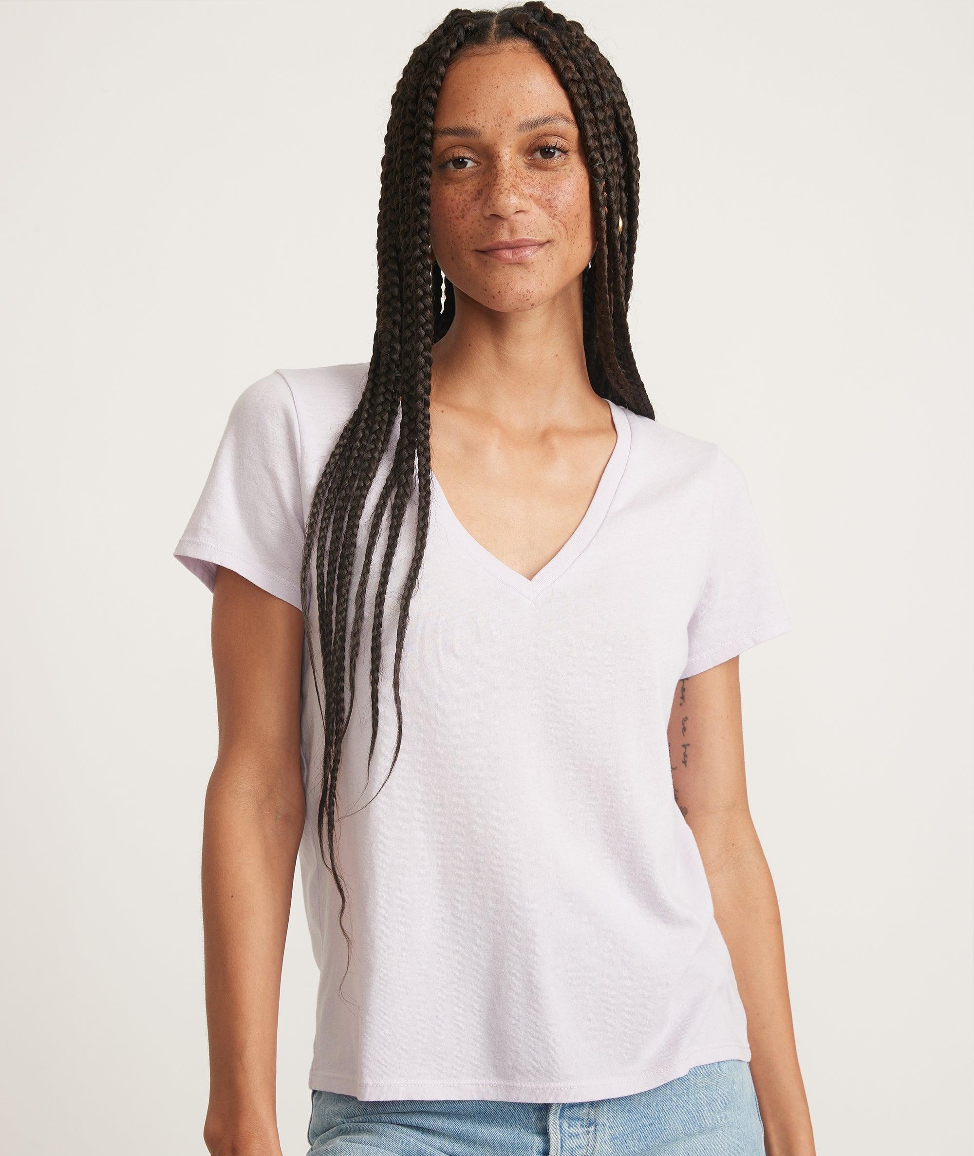 Easy V-Neck Product Image