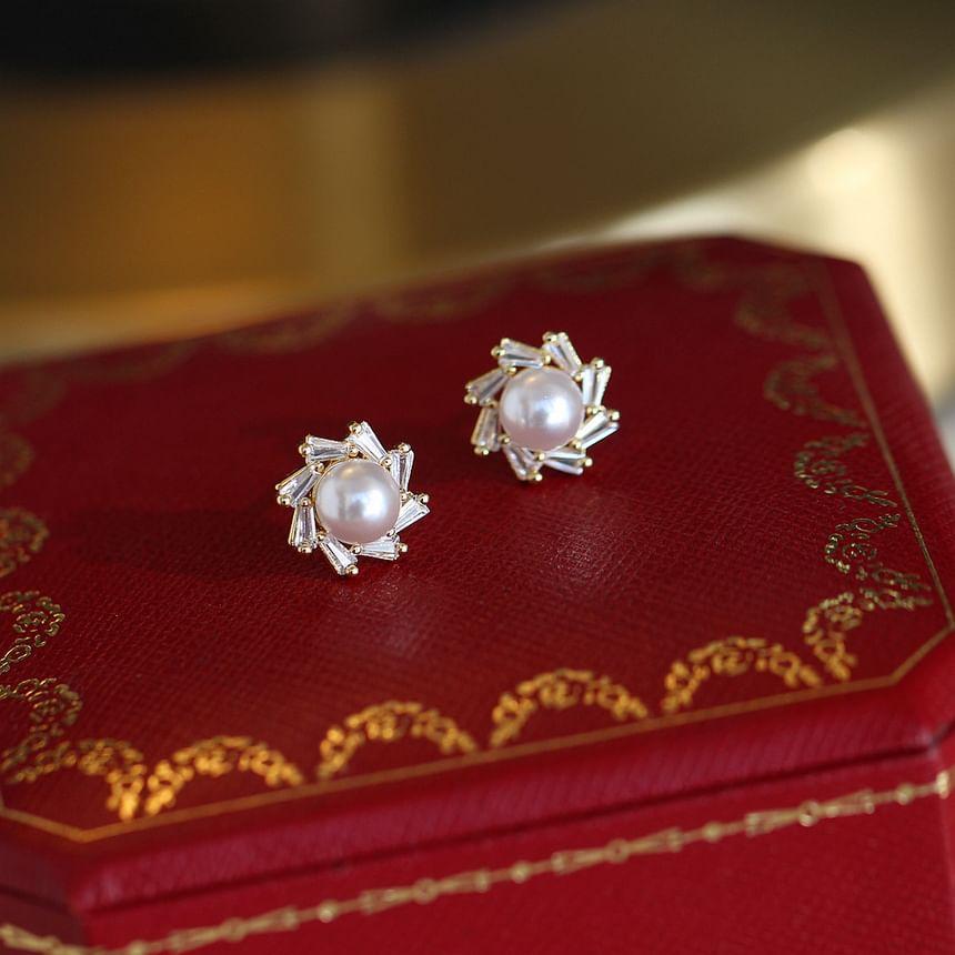 Faux Pearl Rhinestone Alloy Stud Earring Product Image