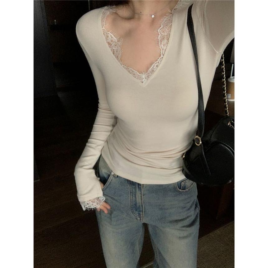 Long-Sleeve V-Neck Plain Lace Trim Slim Fit Tee Product Image