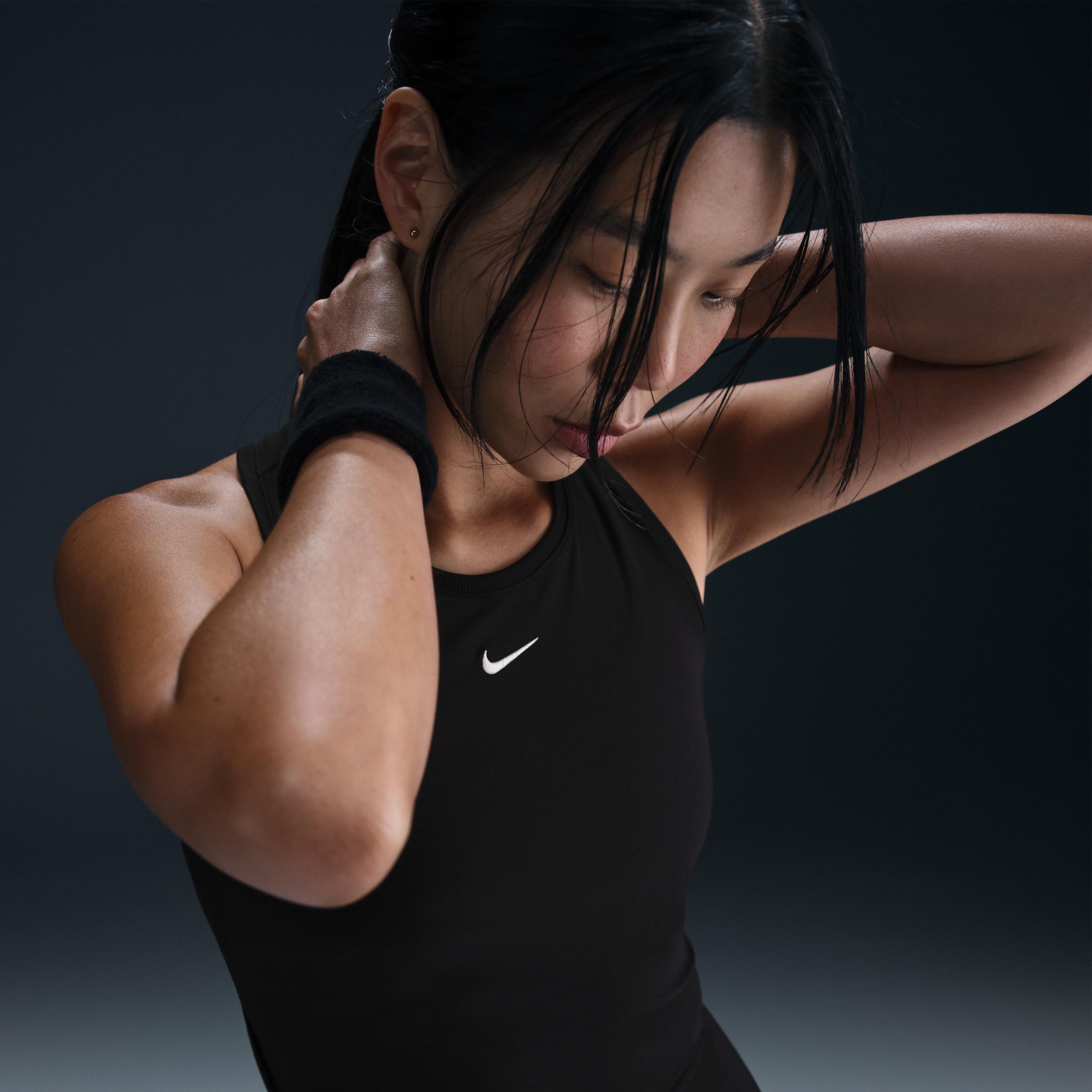 Nike Victory Women's Dri-FIT Tennis Tank Top Product Image