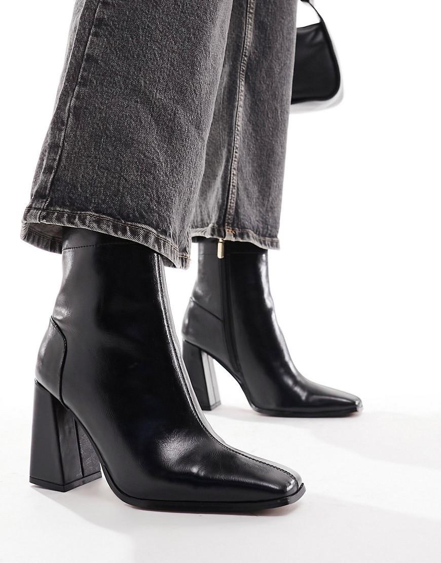 ASOS DESIGN Wide Fit Everest flared heel boots Product Image