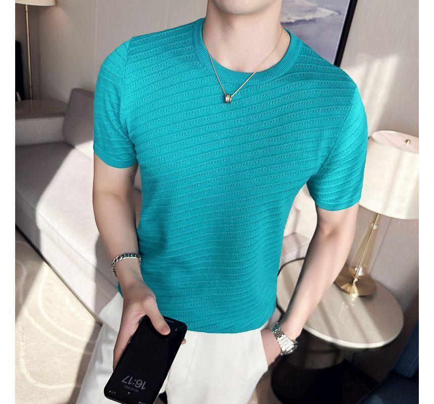 Short-Sleeve Crew Neck Plain T-Shirt Product Image