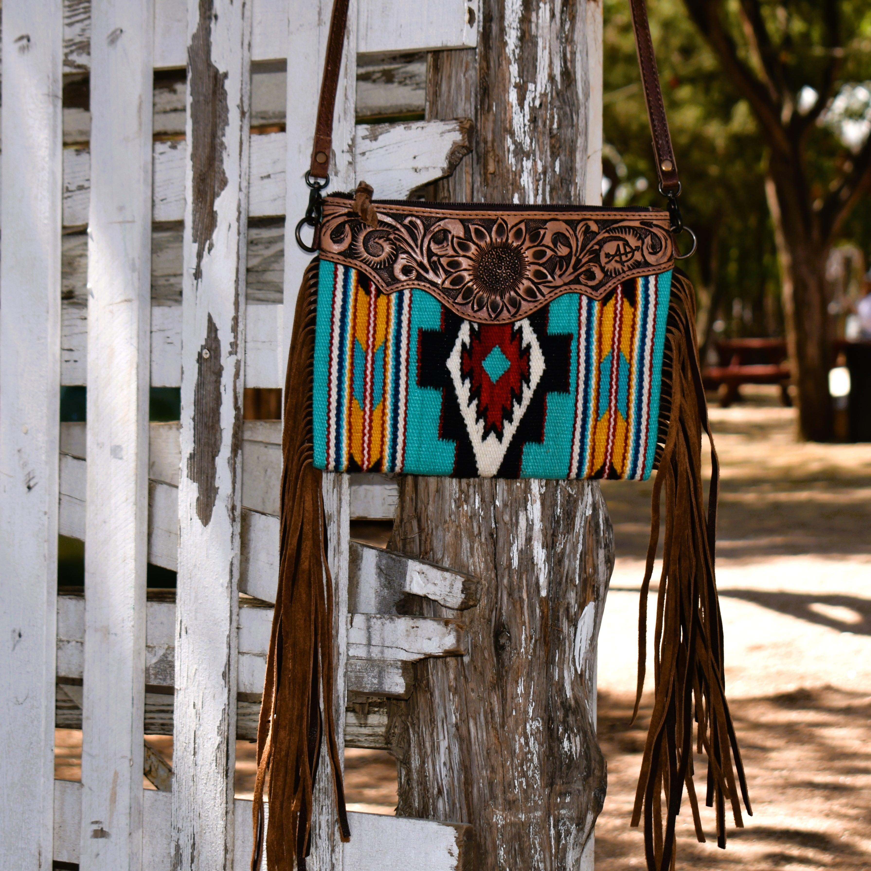 Turquoise Island Cross-body Bag Product Image