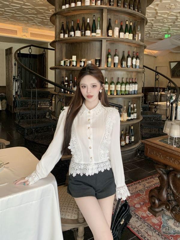 Long Sleeve Collared Plain Lace Trimmed Cropped Blouse Product Image