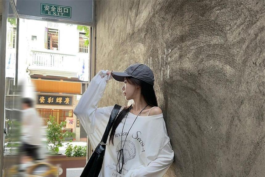 Long Sleeve Cold-Shoulder Graphic & Lettering Print Loose-Fit Pullover / High Waist Loose-Fit Wide-Leg Cargo Pants Product Image