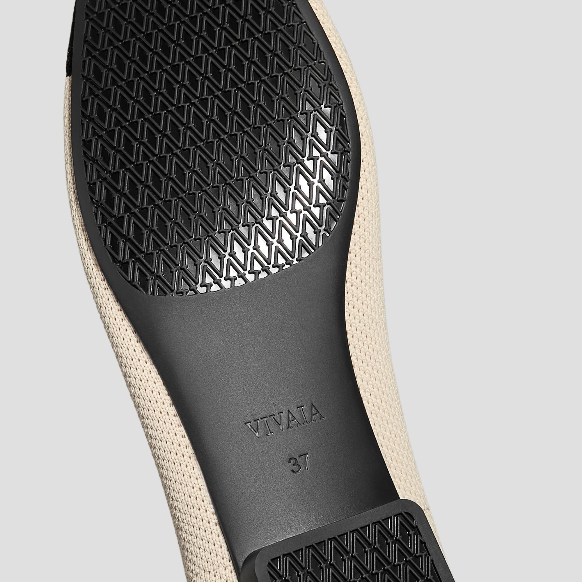 Square-Toe V-Cut Flats (Margot 2.0) Product Image