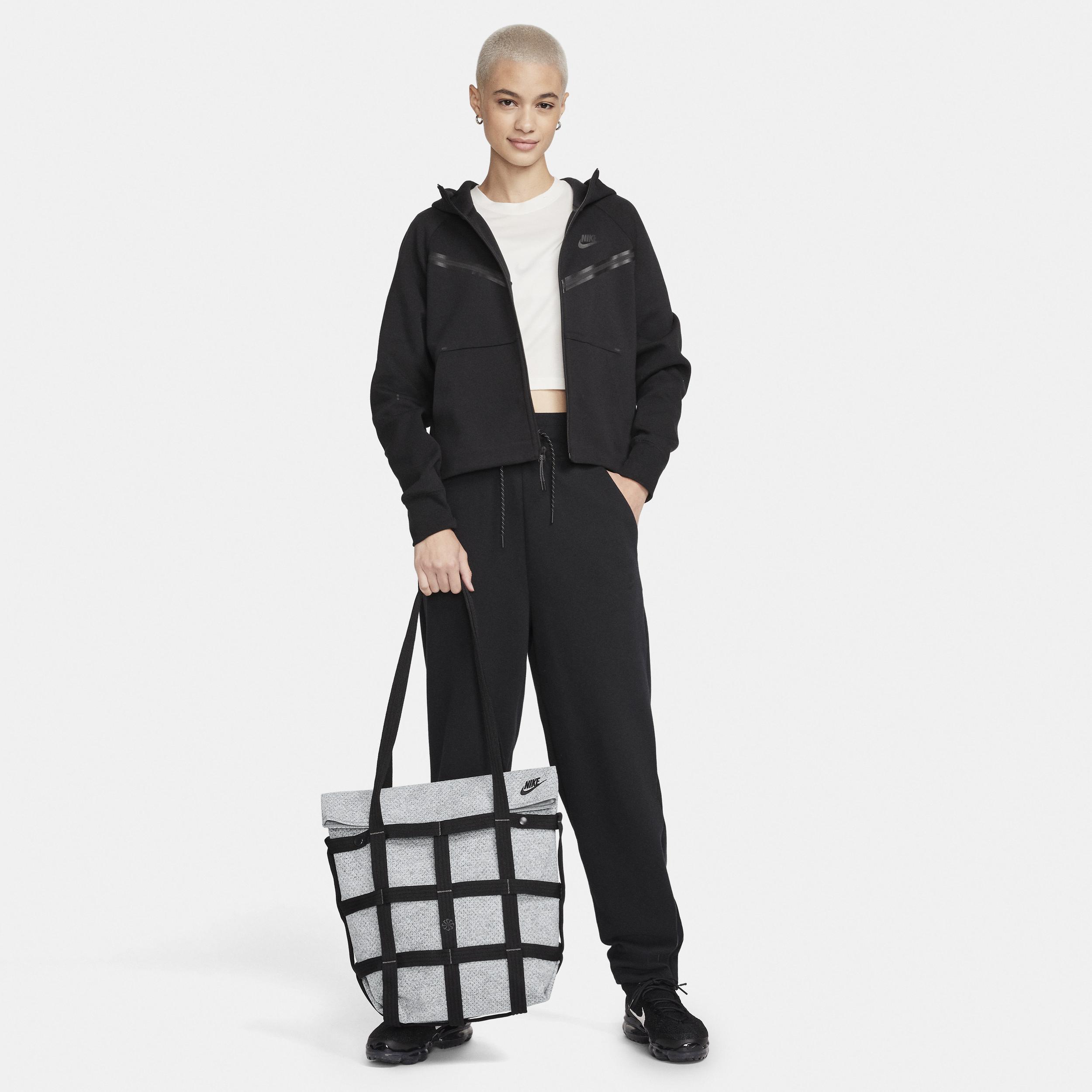 Nike Sportswear Forward Cargo Tote (12L) Product Image