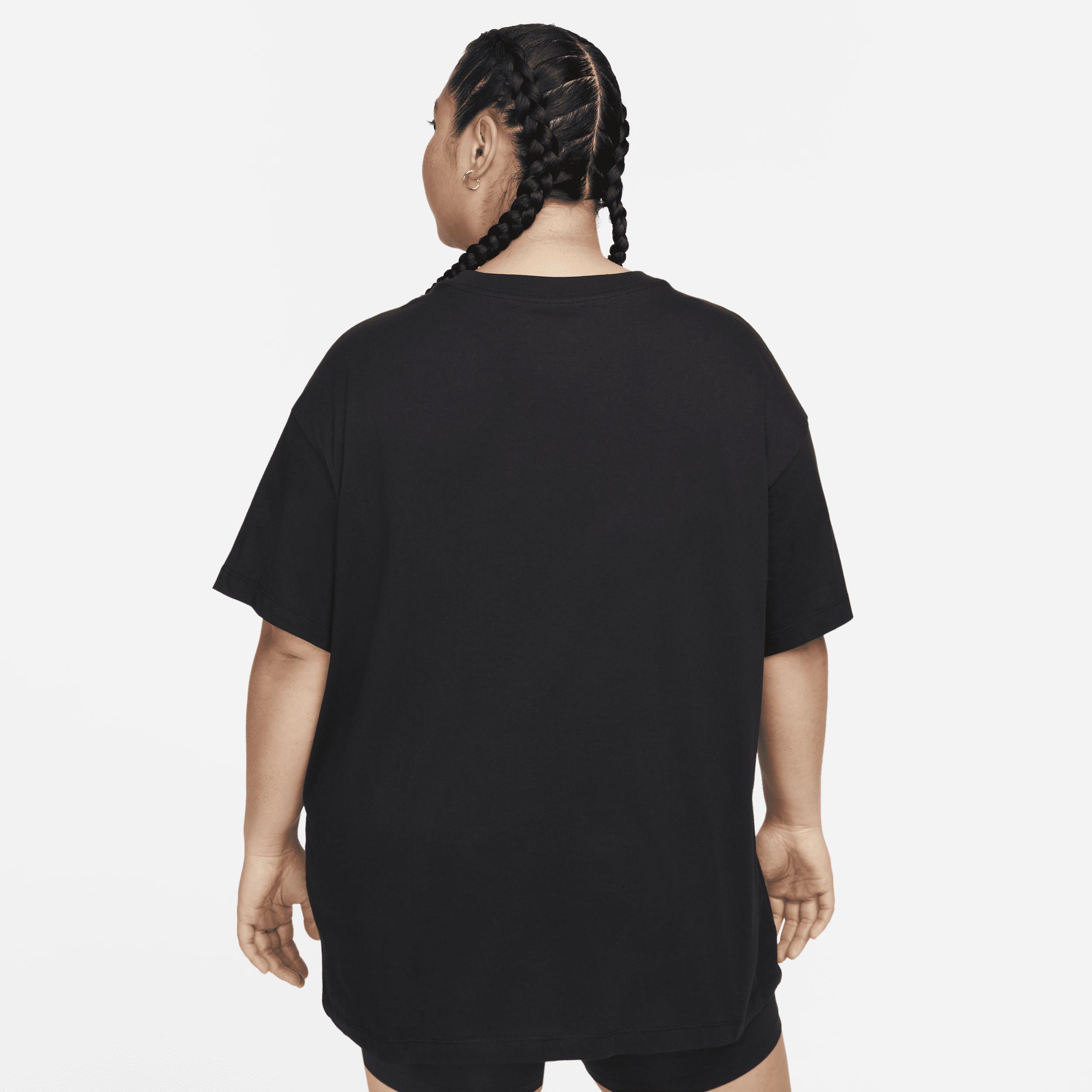 Women's Nike Sportswear Essential T-Shirt (Plus Size) Product Image