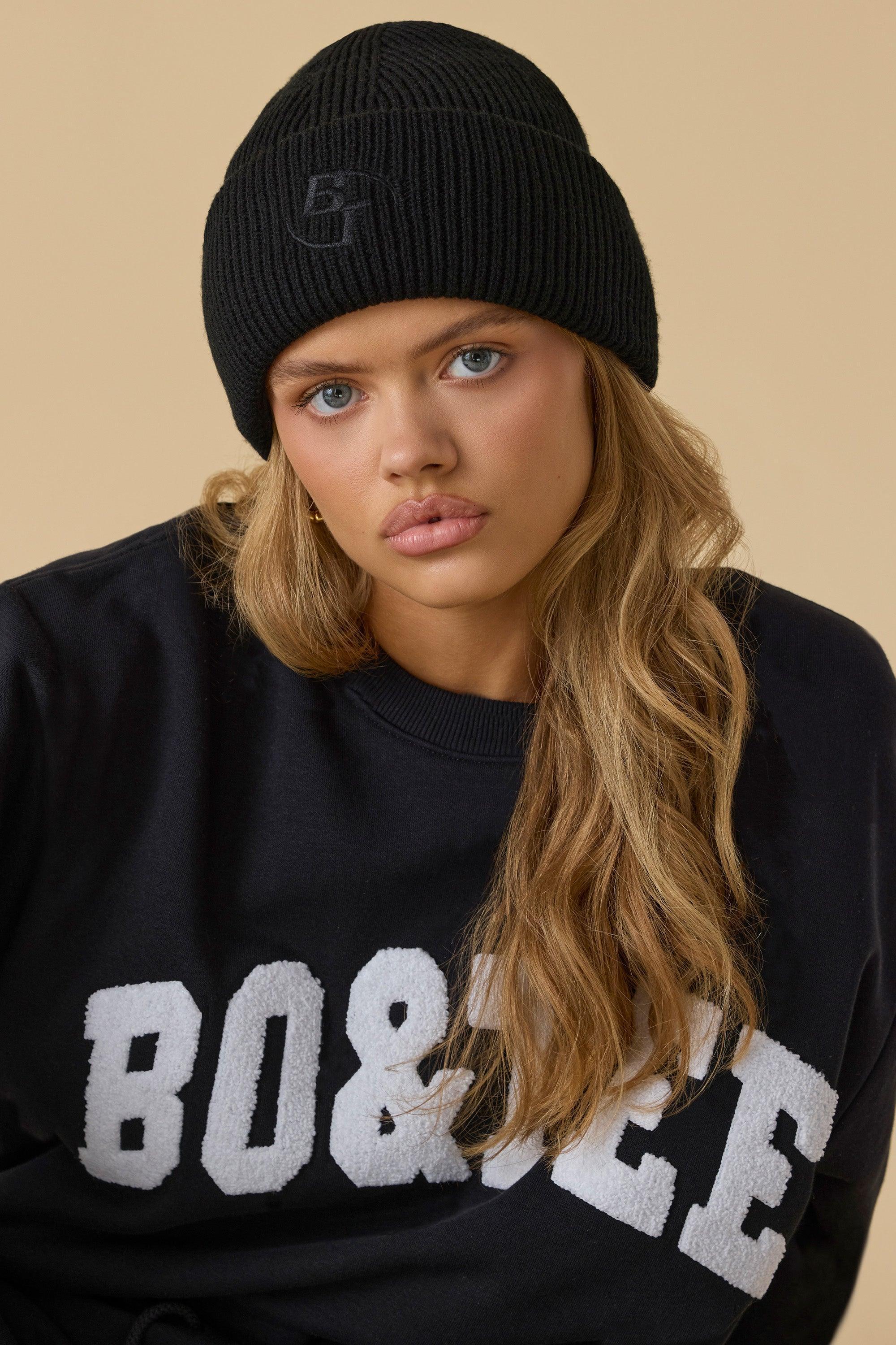 Knit Beanie in Black Product Image