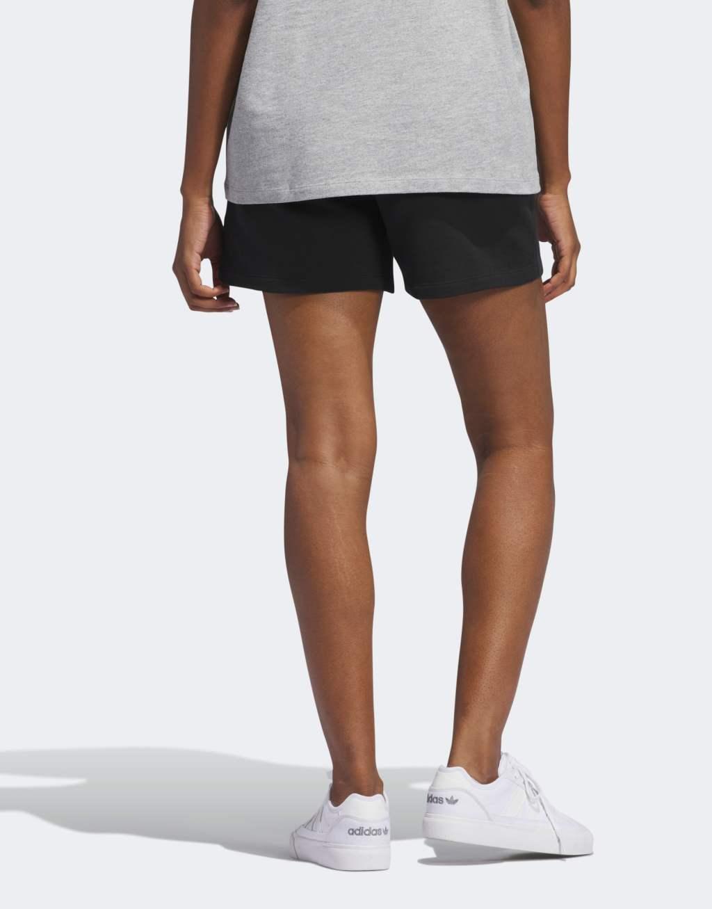 adidas Originals Essentials shorts in black Product Image