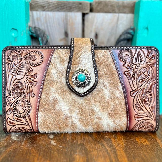 Roscoe Ridge Hand Tooled Wallet Product Image