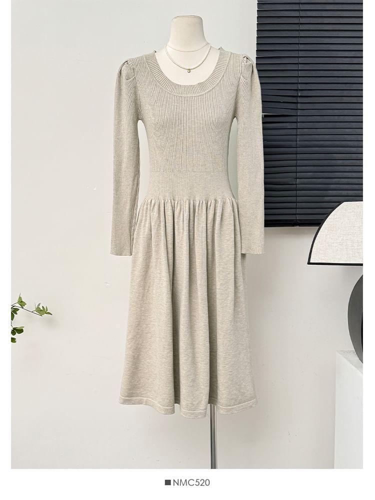 Puff-Sleeve Pleated A-Line Midi Dress Product Image