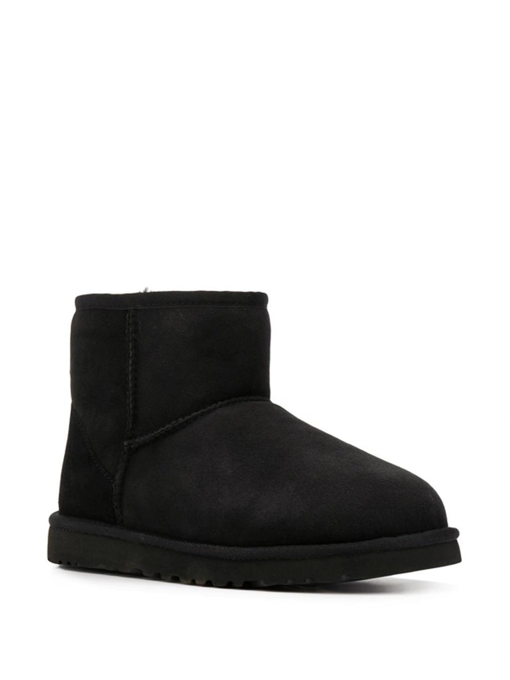 UGG Slip-on  Boots In Black Product Image