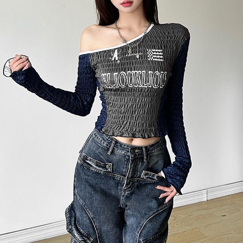 Long-Sleeve One-Shoulder Lettering Ruched Cropped T-Shirt Product Image