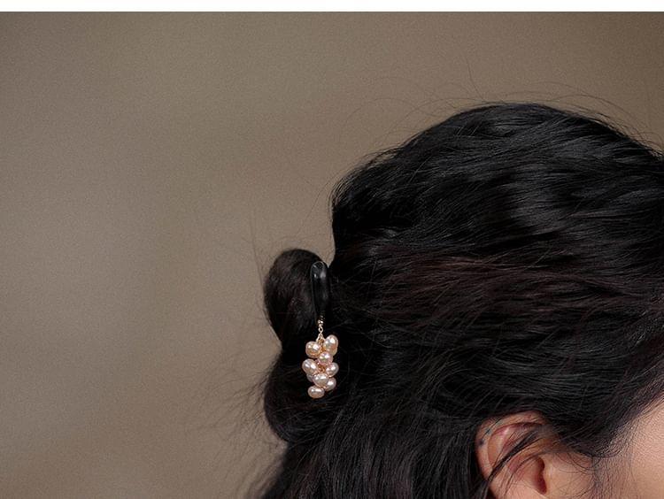 Faux Pearl Fringed Wooden Hair Stick Product Image