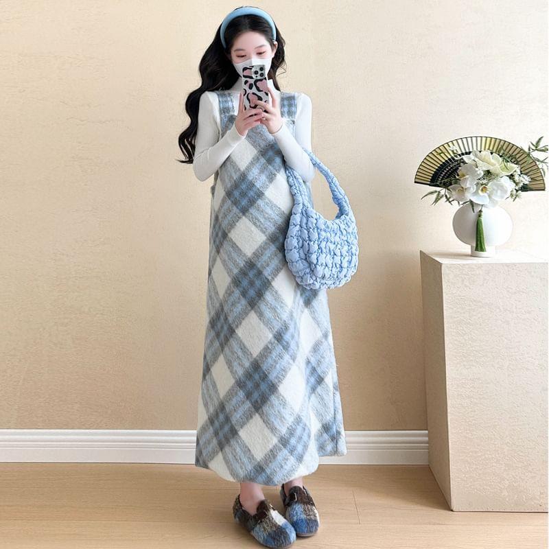 Maternity Long-Sleeve Mock Neck Plain T-Shirt / Square Neck Plaid Midi Dungaree Dress Product Image