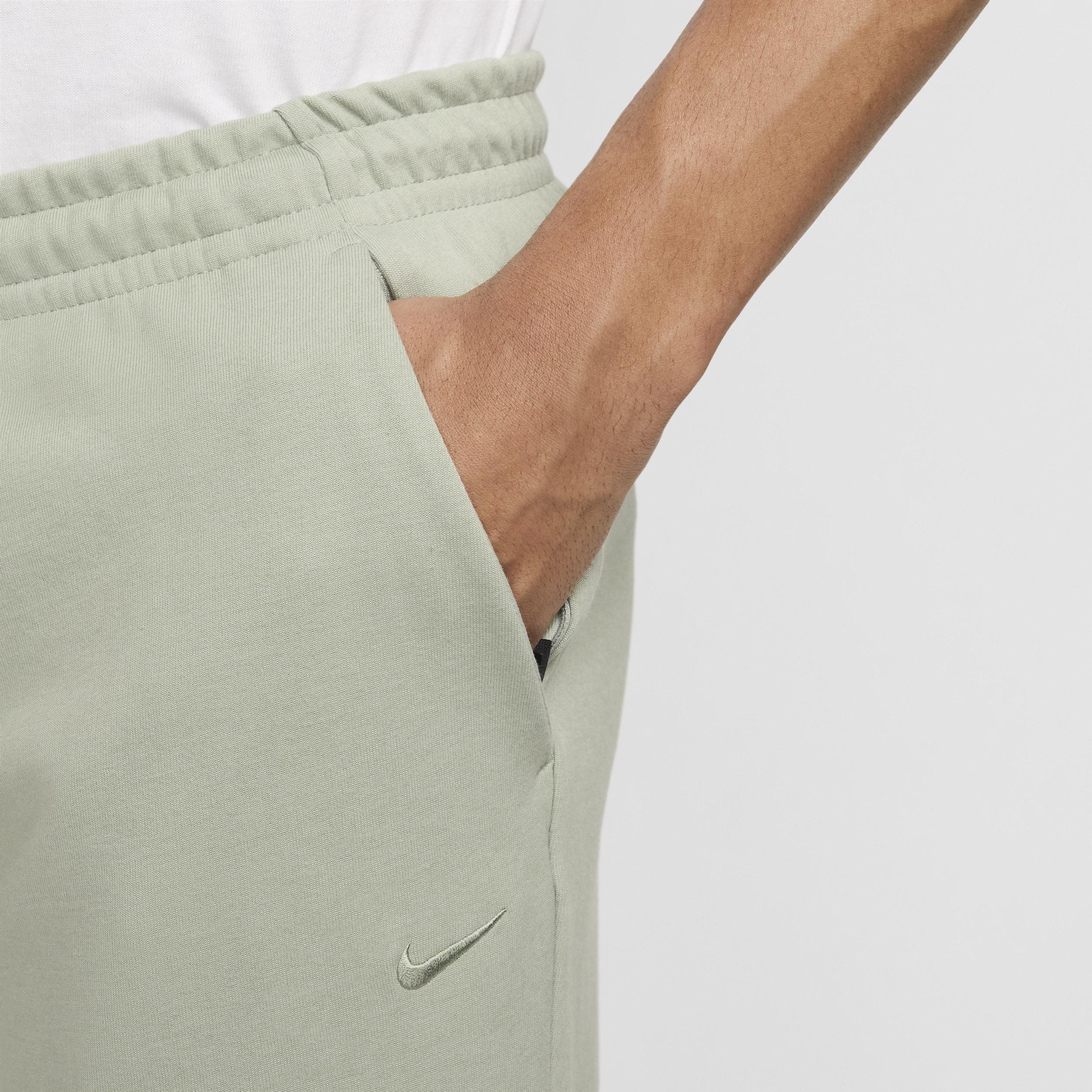 Nike Men's Primary Dri-FIT UV Tapered Versatile Pants Product Image