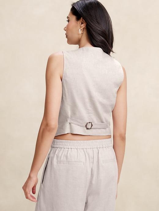 Linen-Blend Cropped Vest Product Image