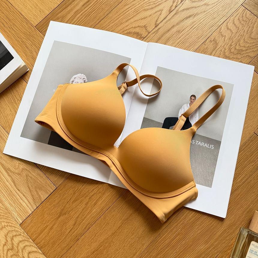 Plain Wireless Push Up Bra Product Image