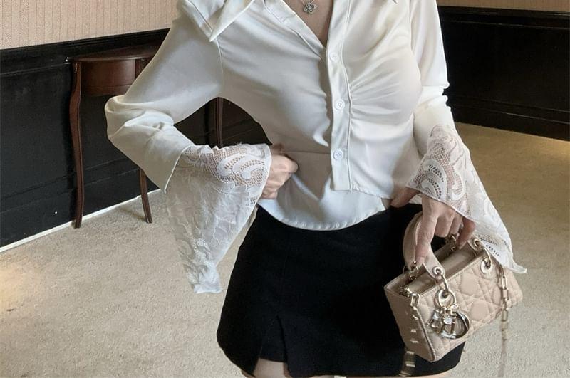 Long-Sleeve V-Neck Asymmetrical Lace Panel Slim Fit Crop Shirt Product Image