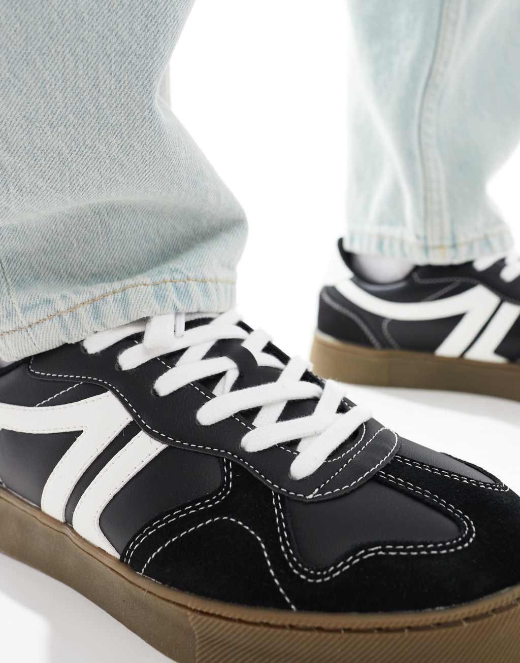 Pull&Bear vintage contrast sneakers in black  Product Image