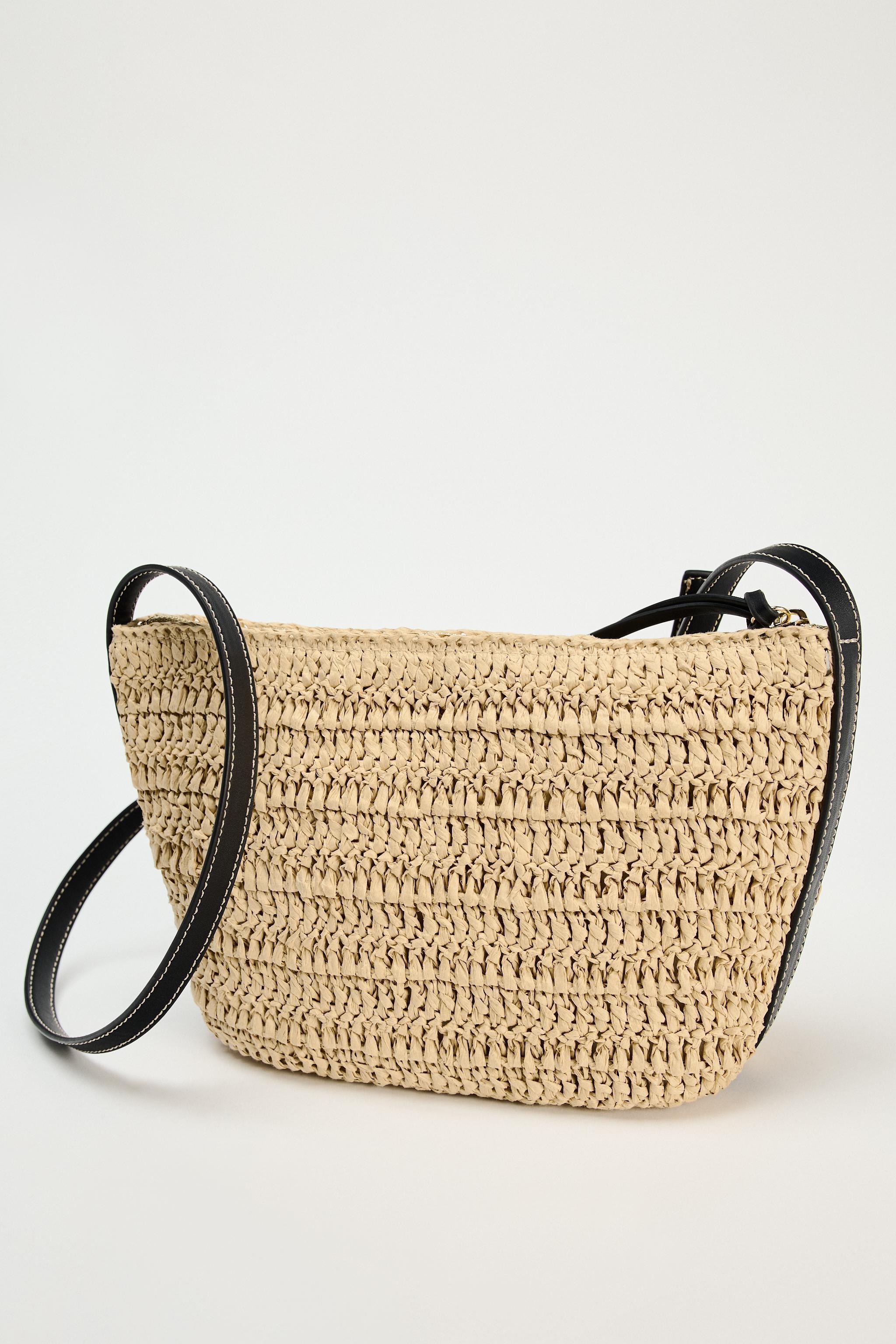 WOVEN CROSSBODY BAG Product Image