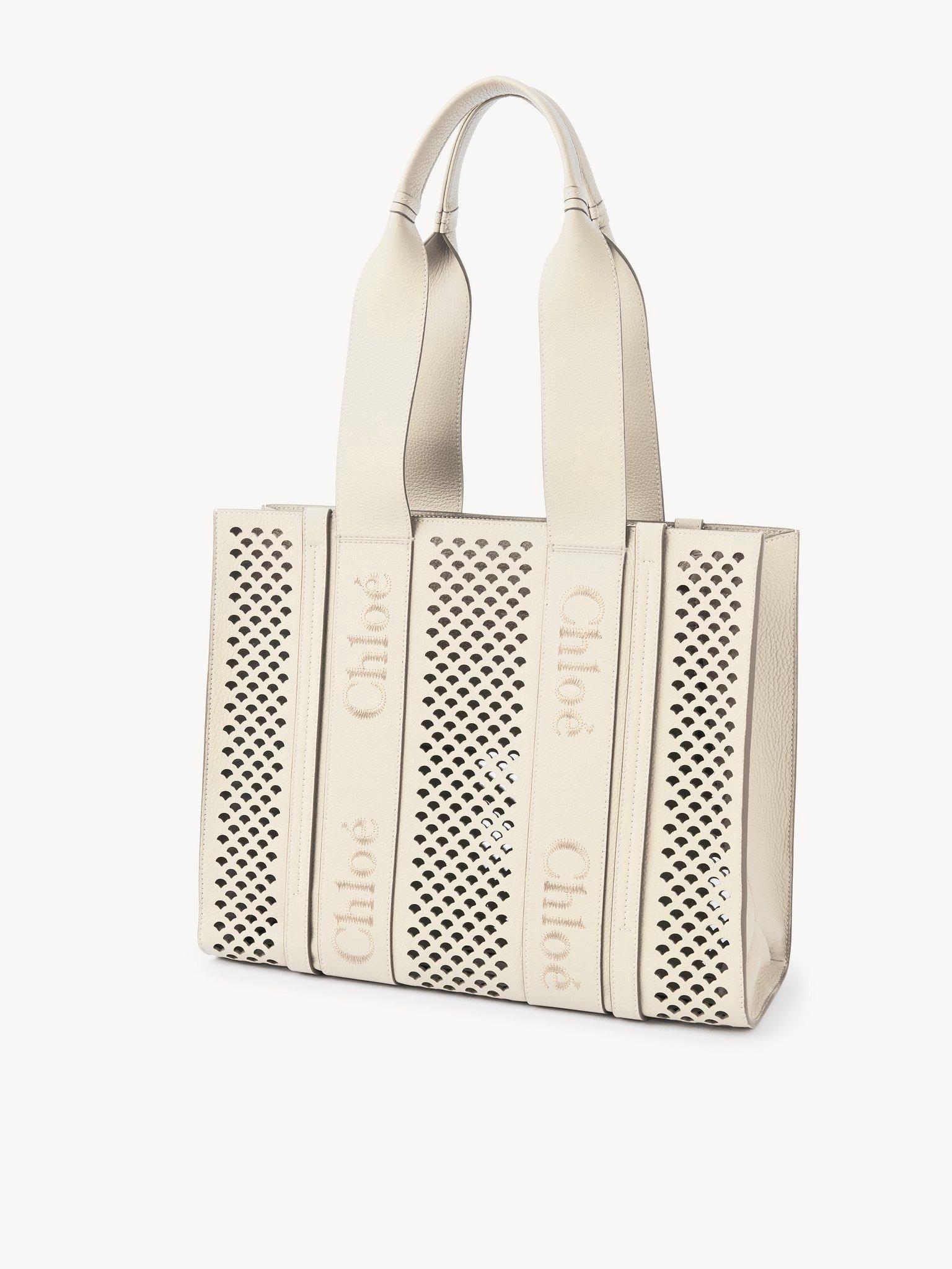 Woody tote bag in grained leather Product Image