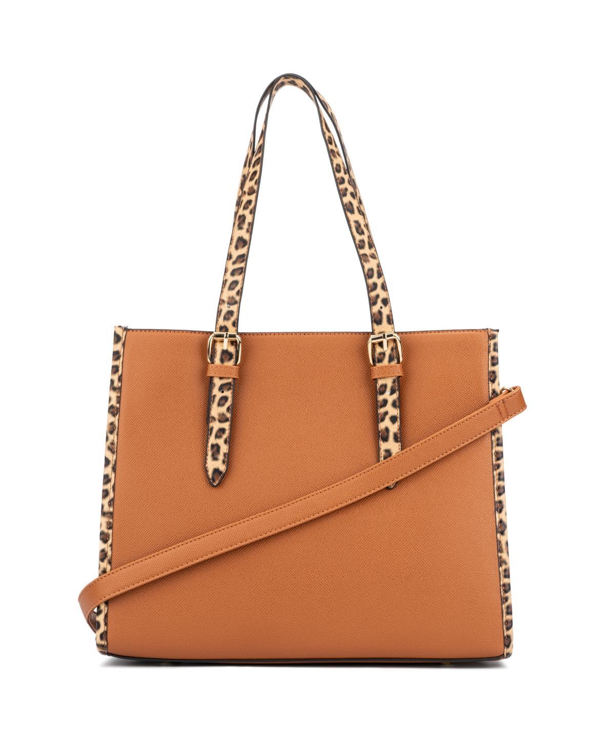 New York & Company Womens Lily Crossbody Bag Product Image