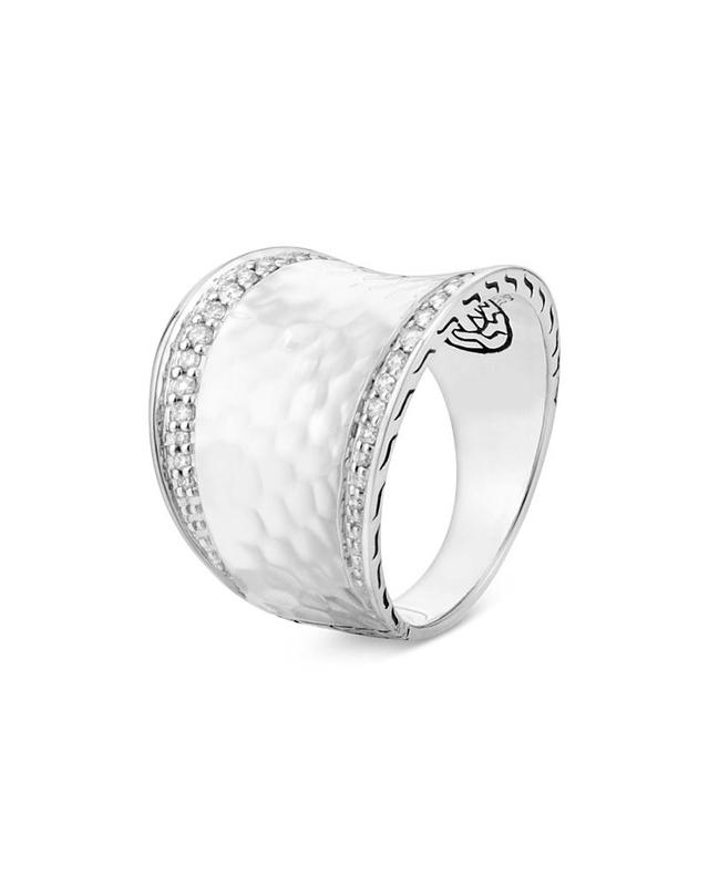 Womens Classic Chain Hammered Silver & Diamond Small Saddle Ring Product Image