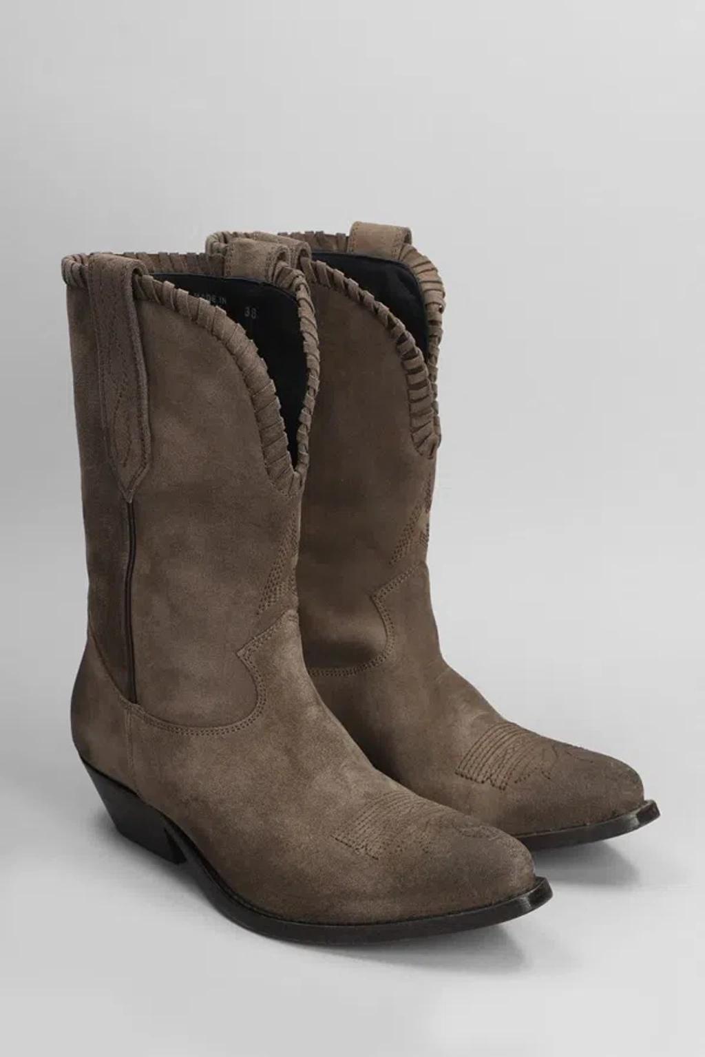 Boots In Dark Brown Product Image