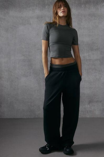 Sports Crop Top in DryMove™ Product Image