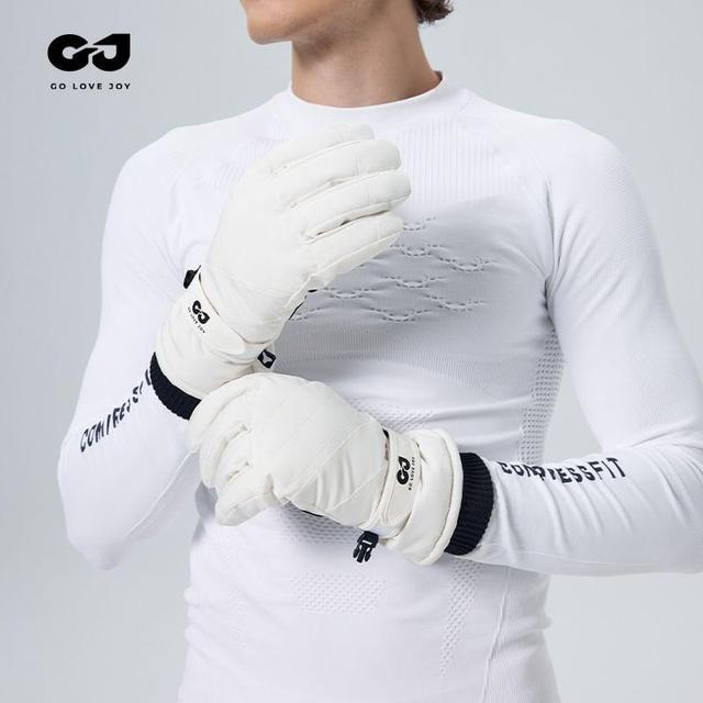 Lettering Snow Gloves Product Image