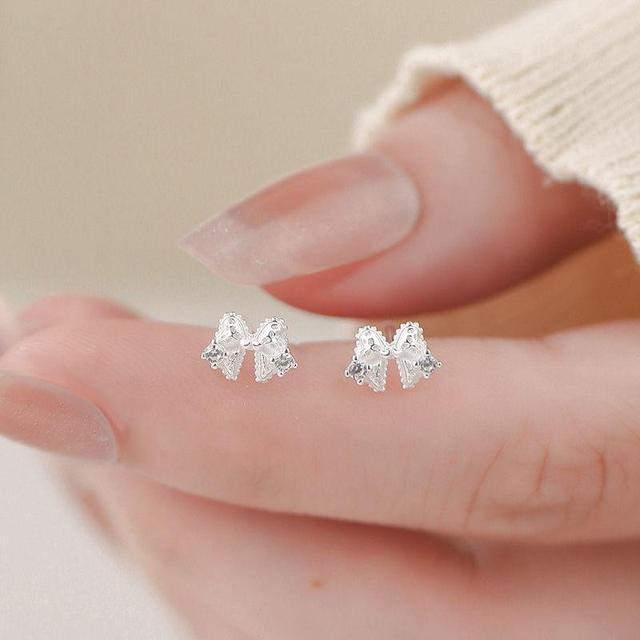 925 Sterling Silver Bow Stud Earring Product Image