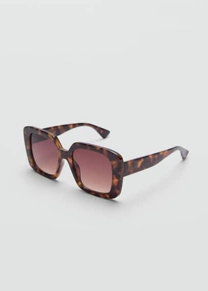 Squared frame sunglasses - Women | MANGO USA Product Image