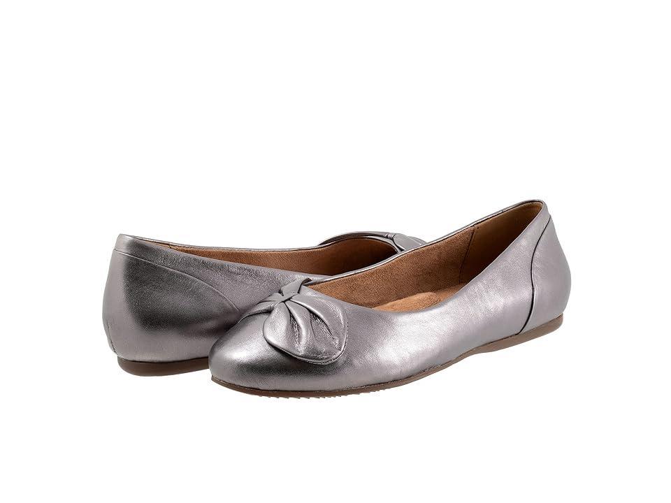 SoftWalk Sofia Women's Flat Shoes Product Image