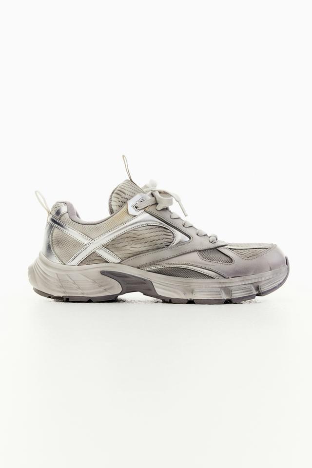 Chunky Sneakers Product Image