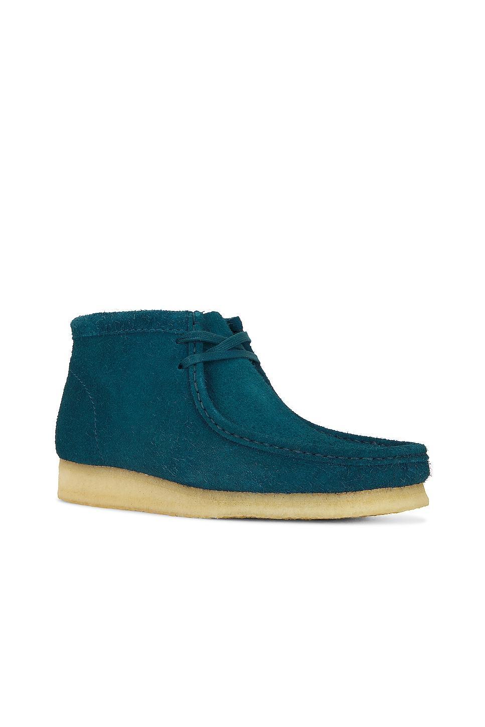 Clarks(r) Wallabee Chukka Boot Product Image