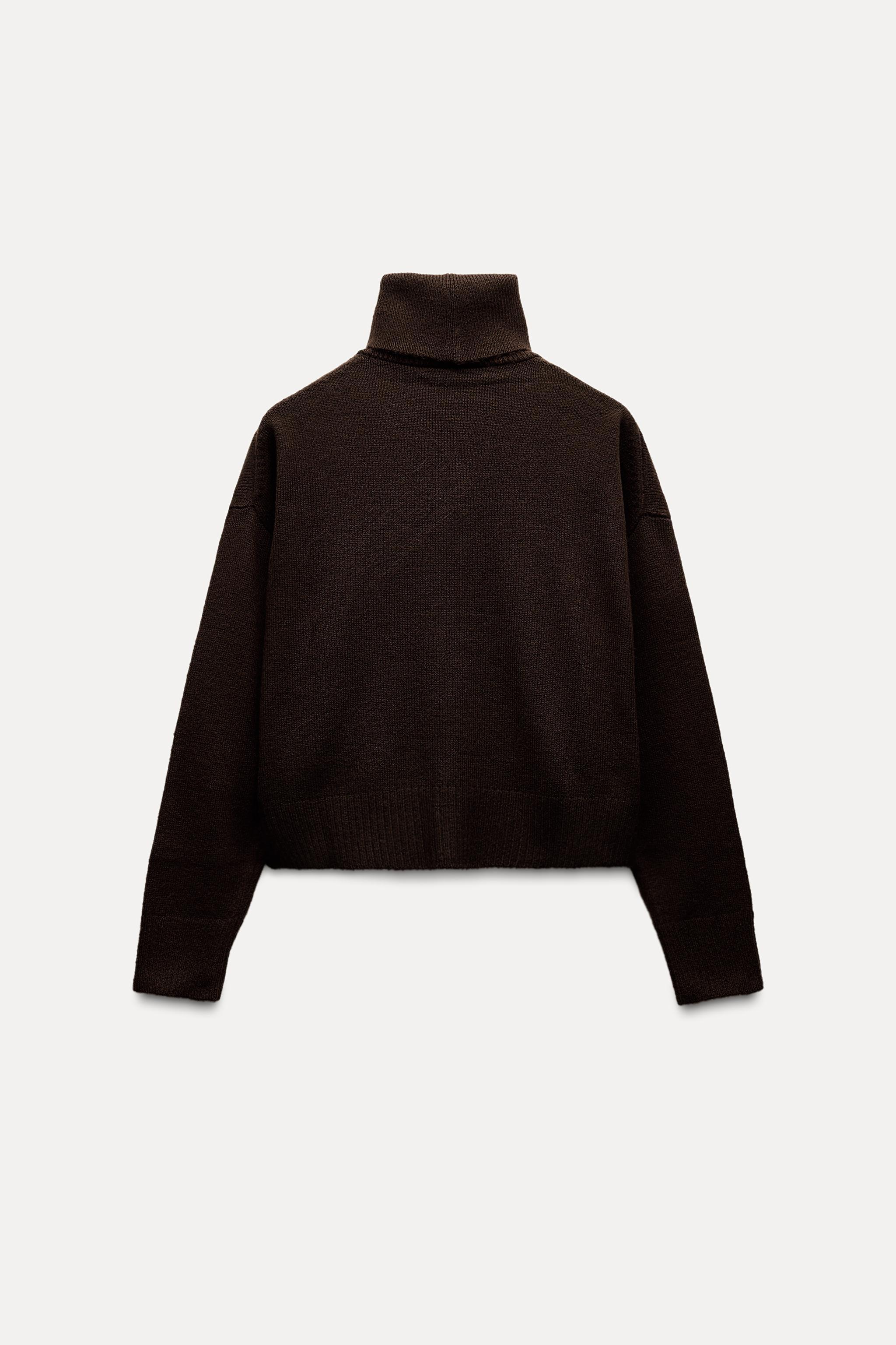 PLAIN HIGH COLLAR SWEATER Product Image