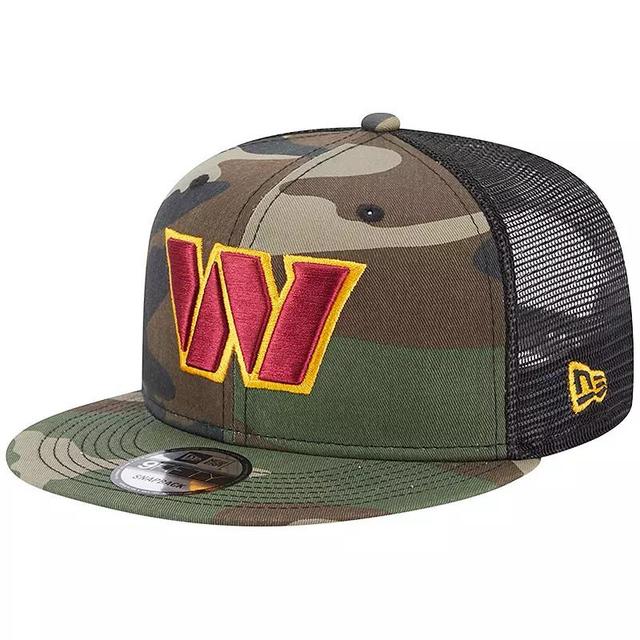 Mens New Era Camo Washington Commanders Classic Trucker 9FIFTY Snapback Hat Product Image