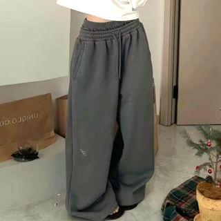 Low Waist Embroidered Loose-Fit Wide-Leg Sweatpants Product Image