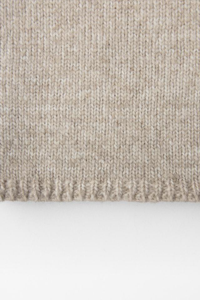 BASIC KNIT SCARF Product Image