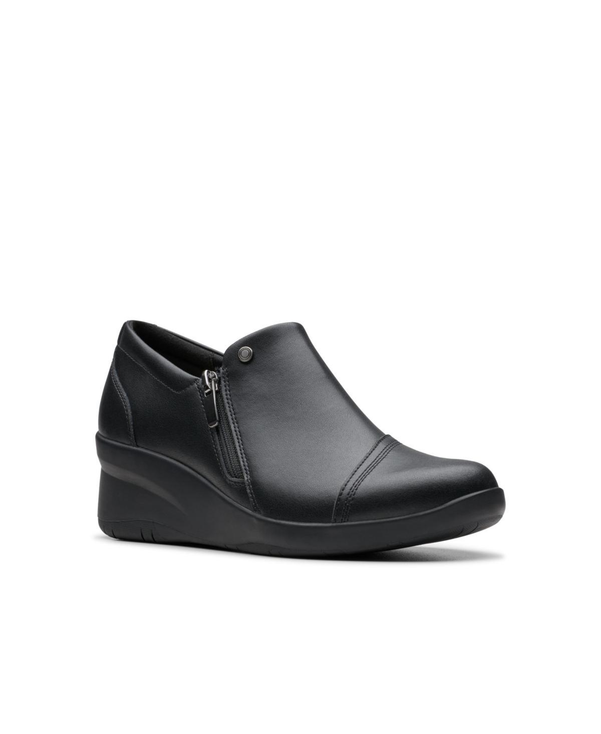 Clarks Womens Collection Suttyn Zip Shoes Product Image