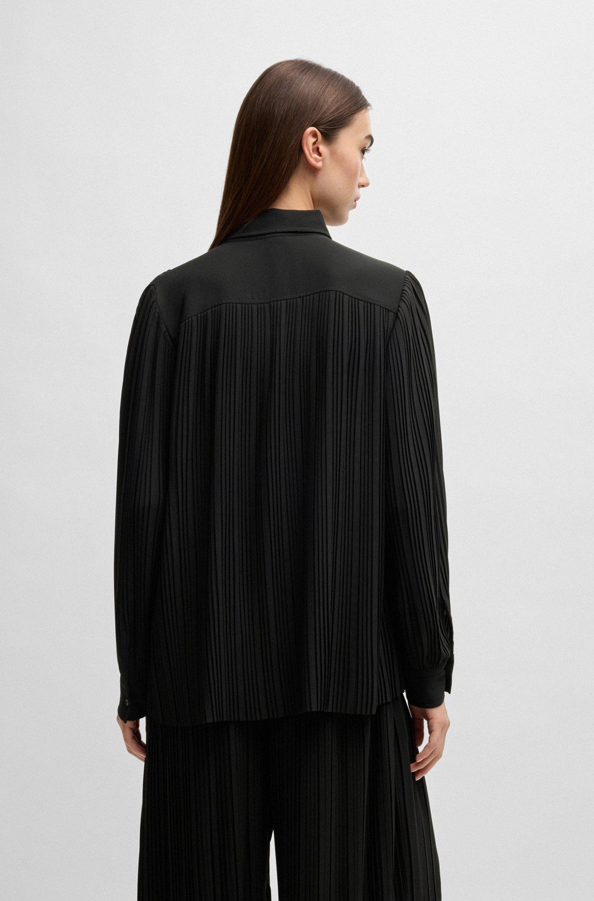 Regular-fit blouse in plissé crepe Product Image