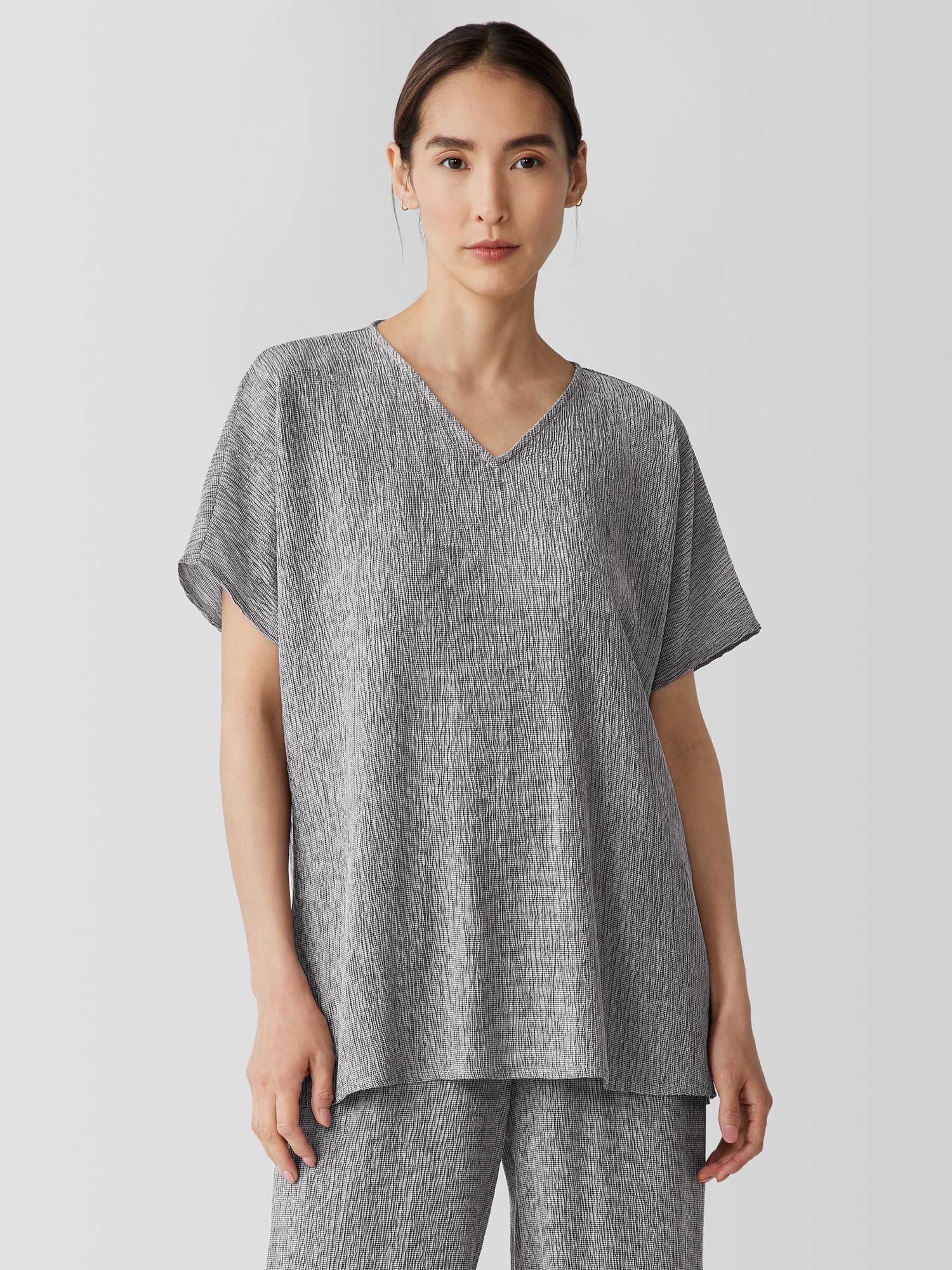 EILEEN FISHER Woven Plissé V-Neck Topfemale Product Image