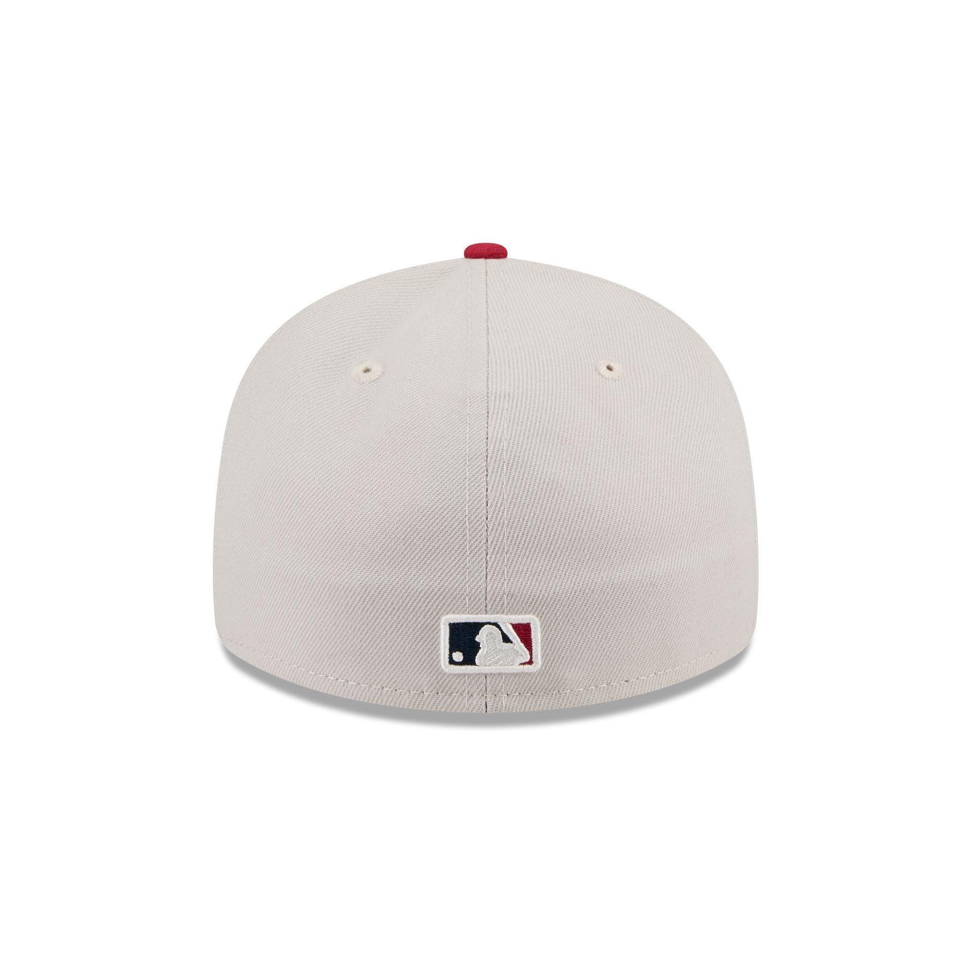 Toronto Blue Jays Canada Day 2024 Low Profile 59FIFTY Fitted Hat Male Product Image